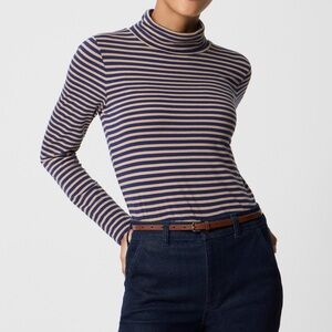 NWT Jcrew tan and navy lightweight turtleneck top